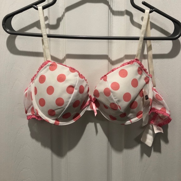 Different types of bras. $14 each. - Picture 11 of 13